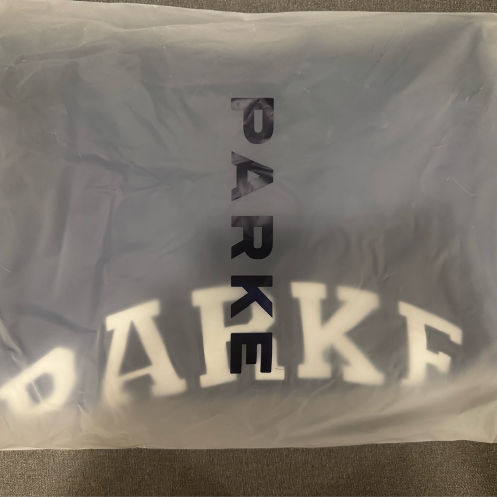 PARKE Women's Navy Sweatshirt